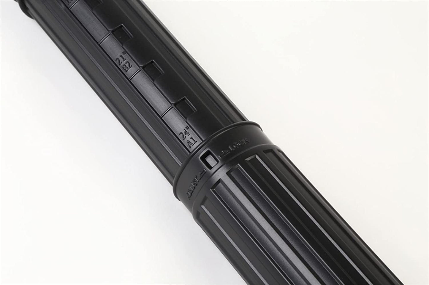 おもちゃの神様 60×30 cm 用 伸ばすことで60×60cmにも対応 プレイマットケース 便利な肩掛け紐つきタイプ! 型に担げるので、リュックやバッグがいっぱいでも持ち運びが可能! 紐と蓋が連結しているため、フタをなくす心配がありません! ブラック